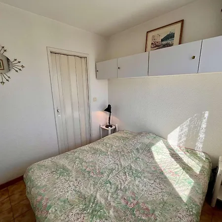 T2 Climatise A Cavalaire, Parking Prive, Proche Centre Et Plages, Balcon Au Calme - Fr-1-226b-110 Daire *